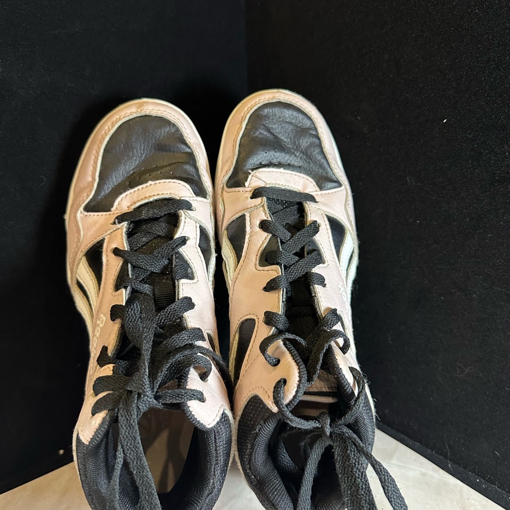 Reebok pink and White Sneakers - Picture 8 of 8